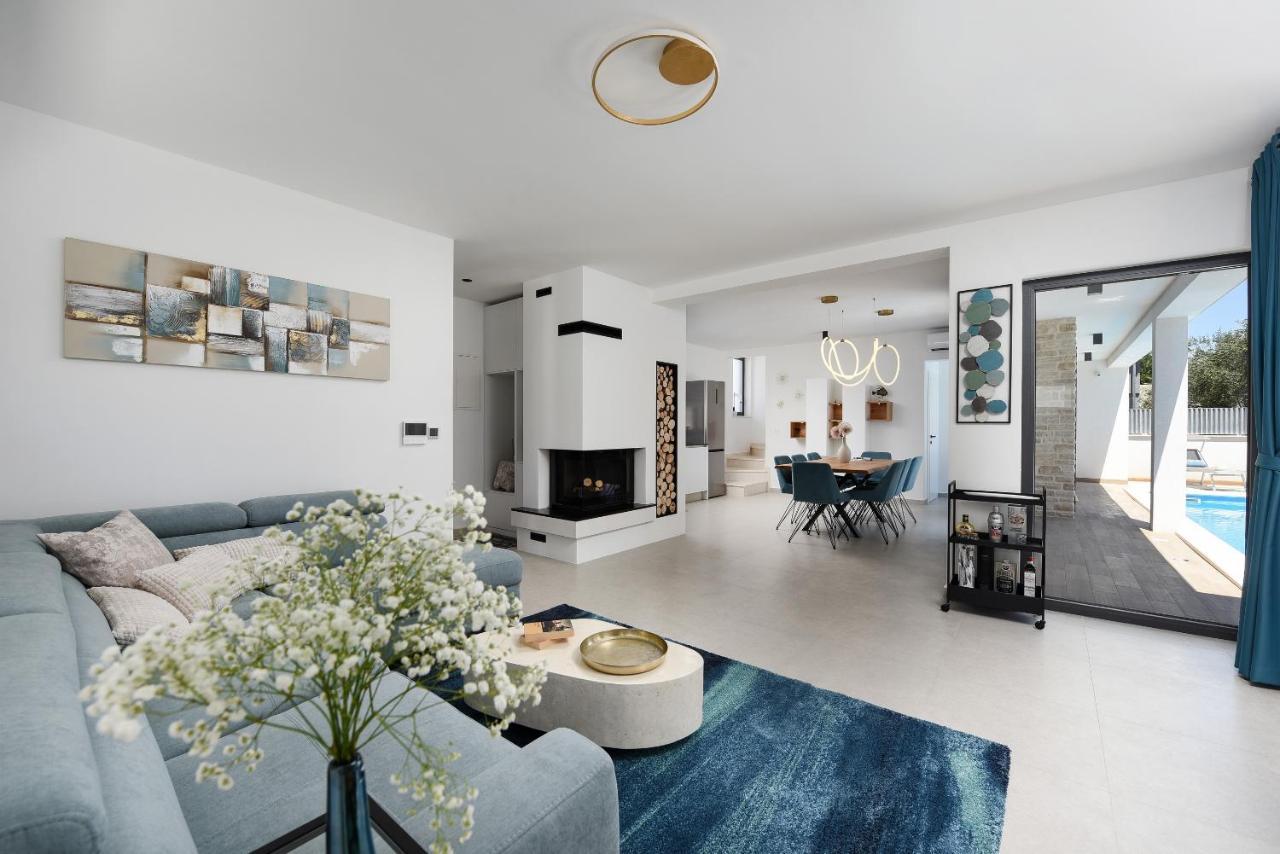 Villa Pjaula Zara Esterno foto