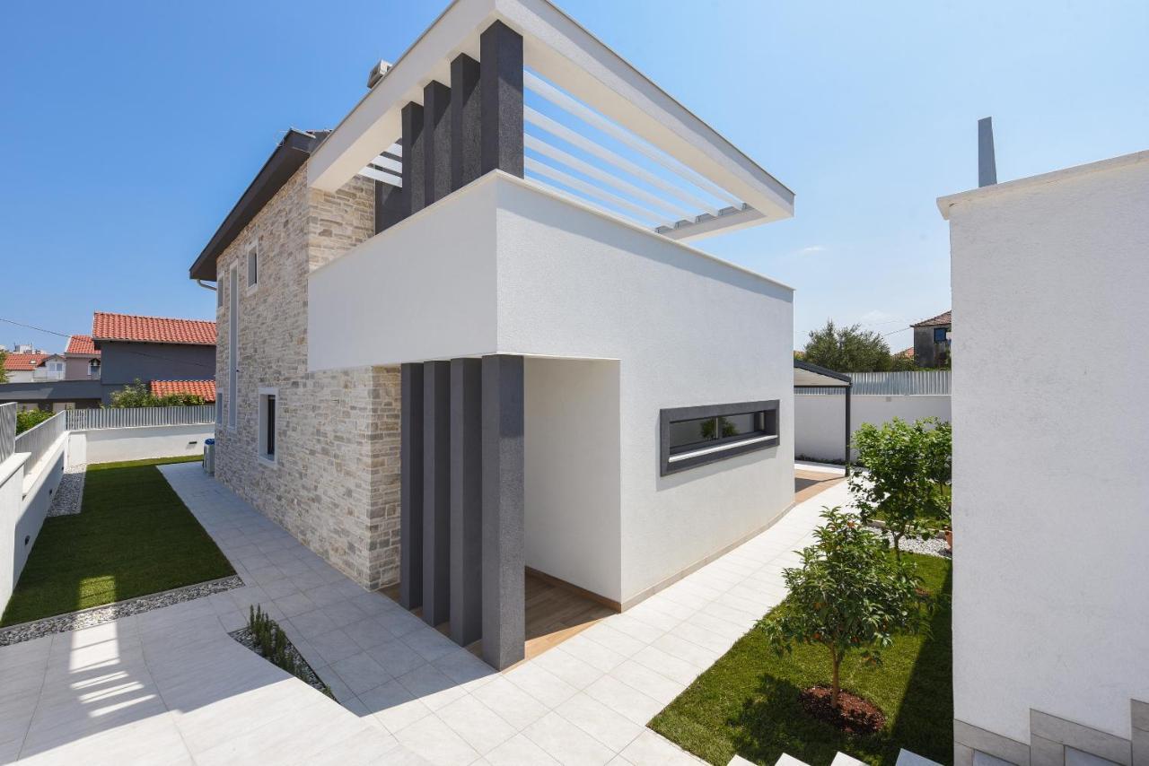 Villa Pjaula Zara Esterno foto